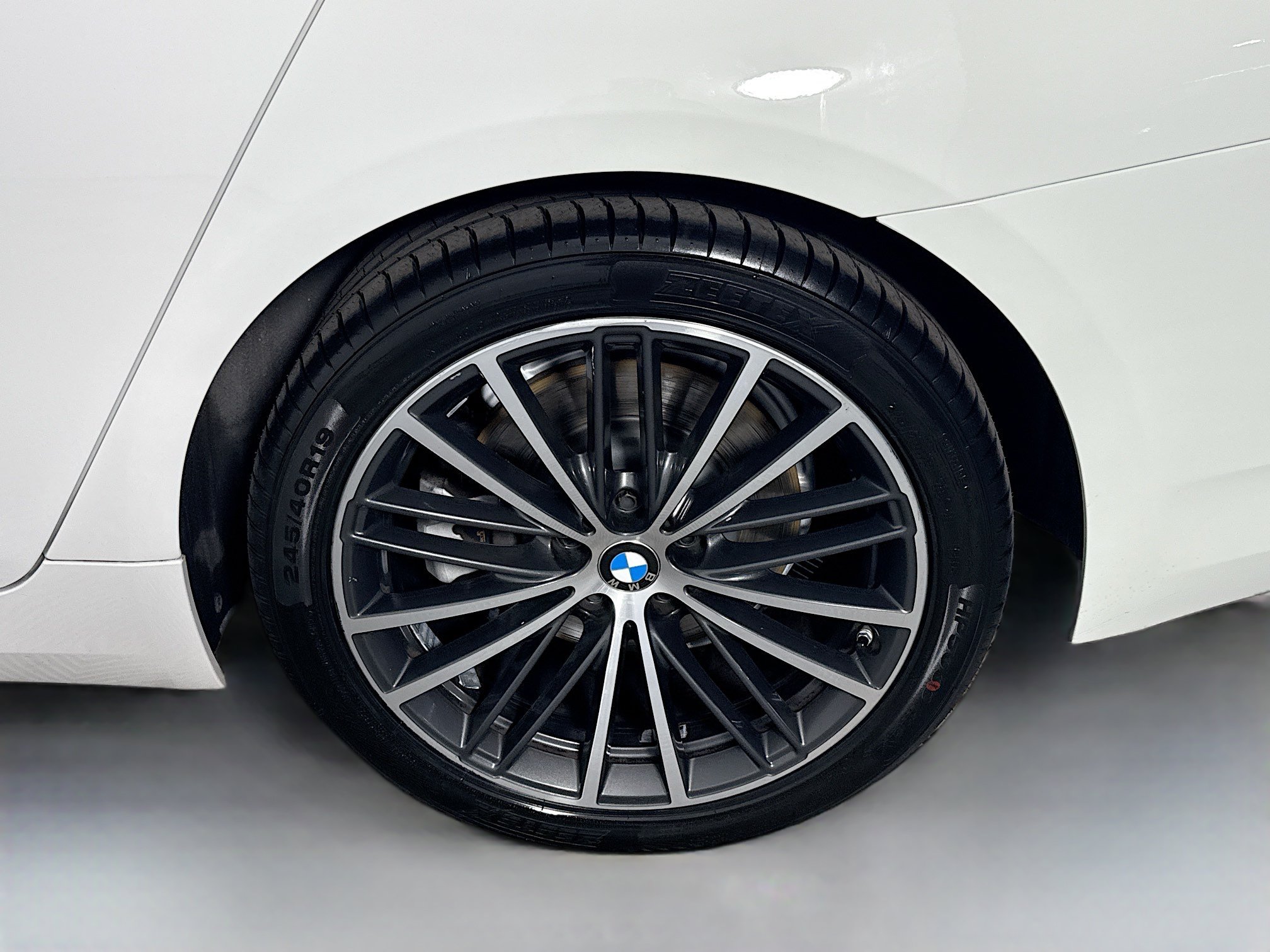 Used 2021 BMW 530i w/ Premium Package RWD image 37