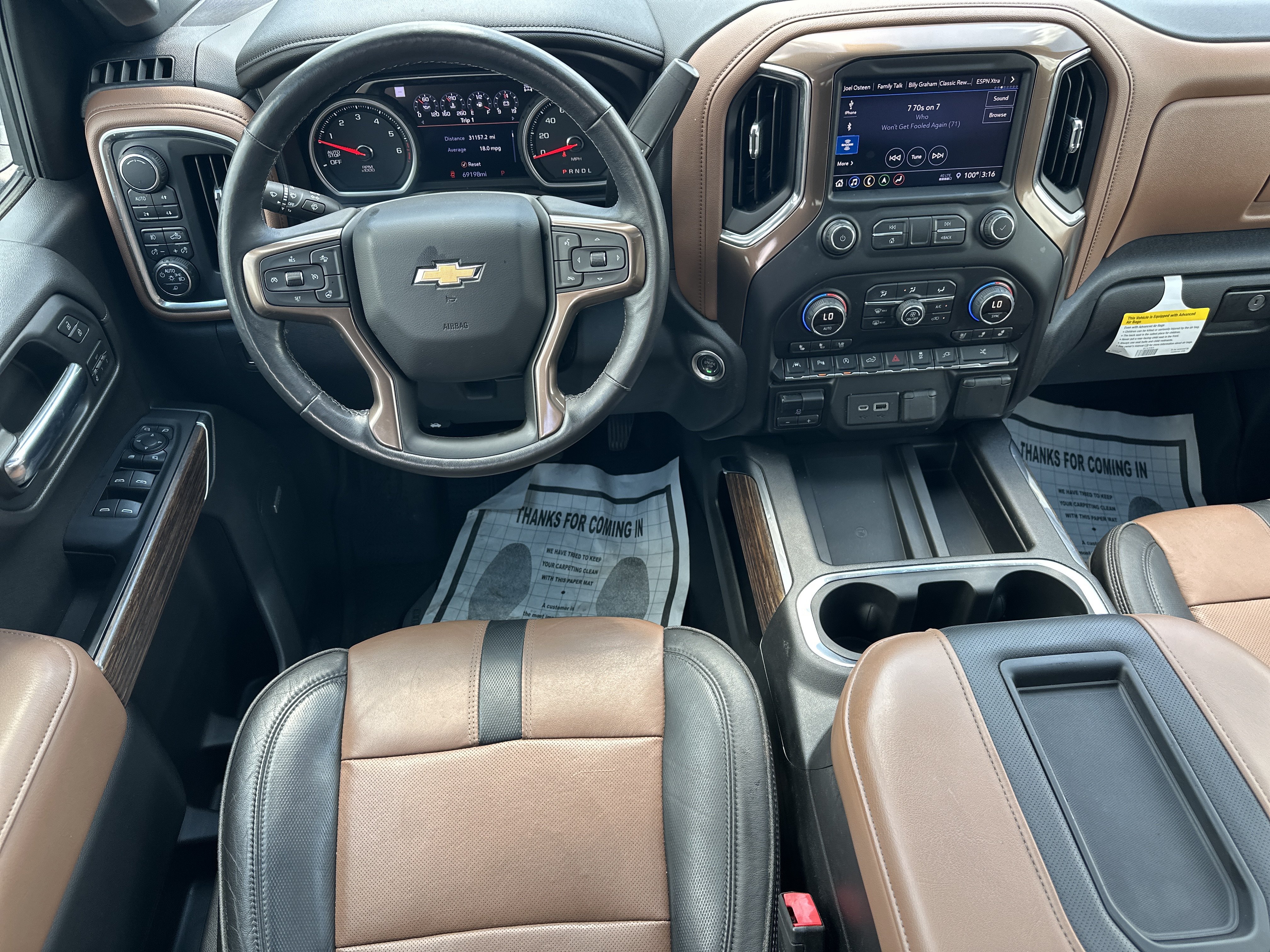 Used 2019 Chevrolet Silverado 1500 High Country w/ Technology Package AWD/4WD image 24