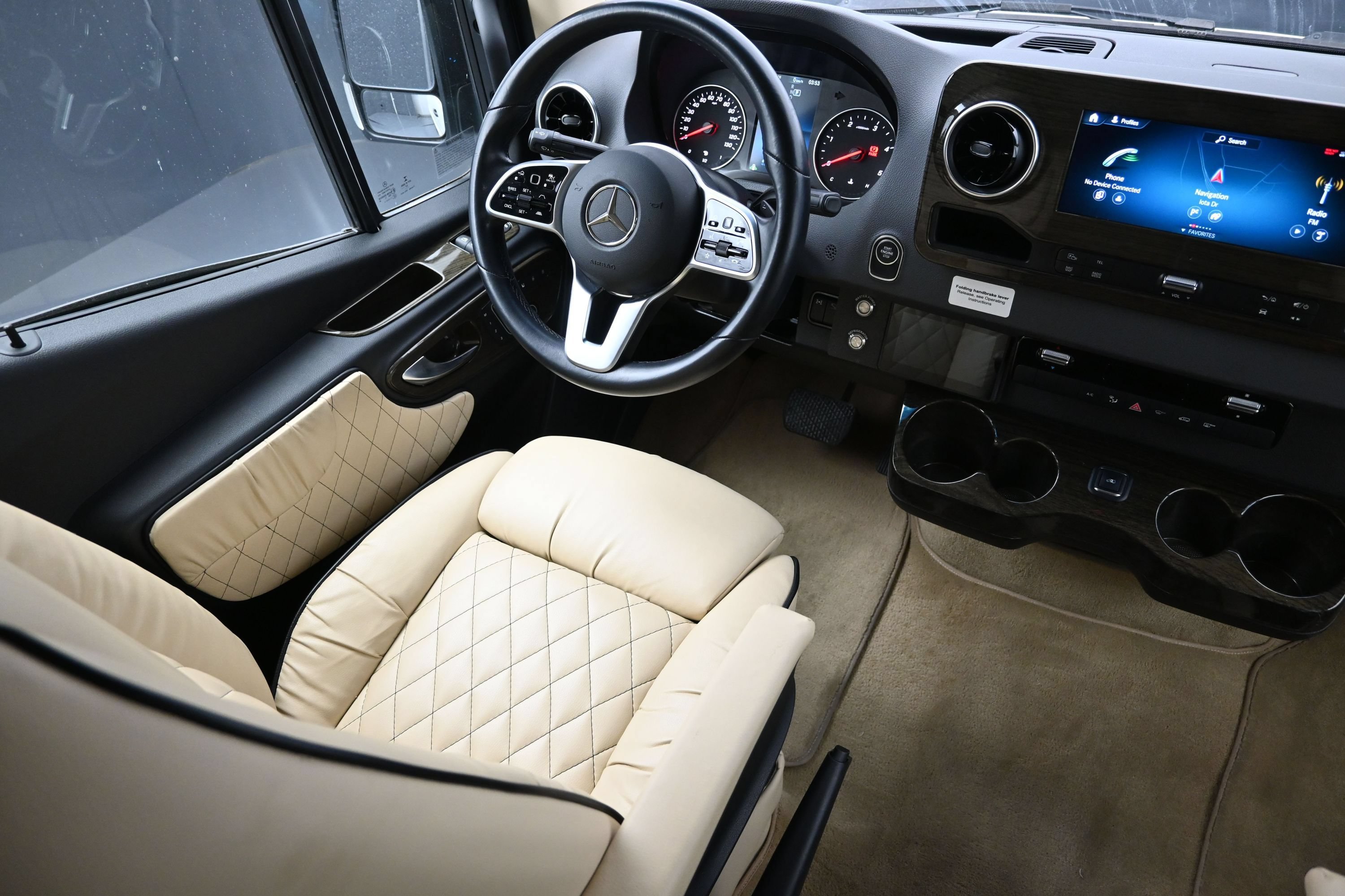 Used 2020 Mercedes-Benz Sprinter 2500 image 39