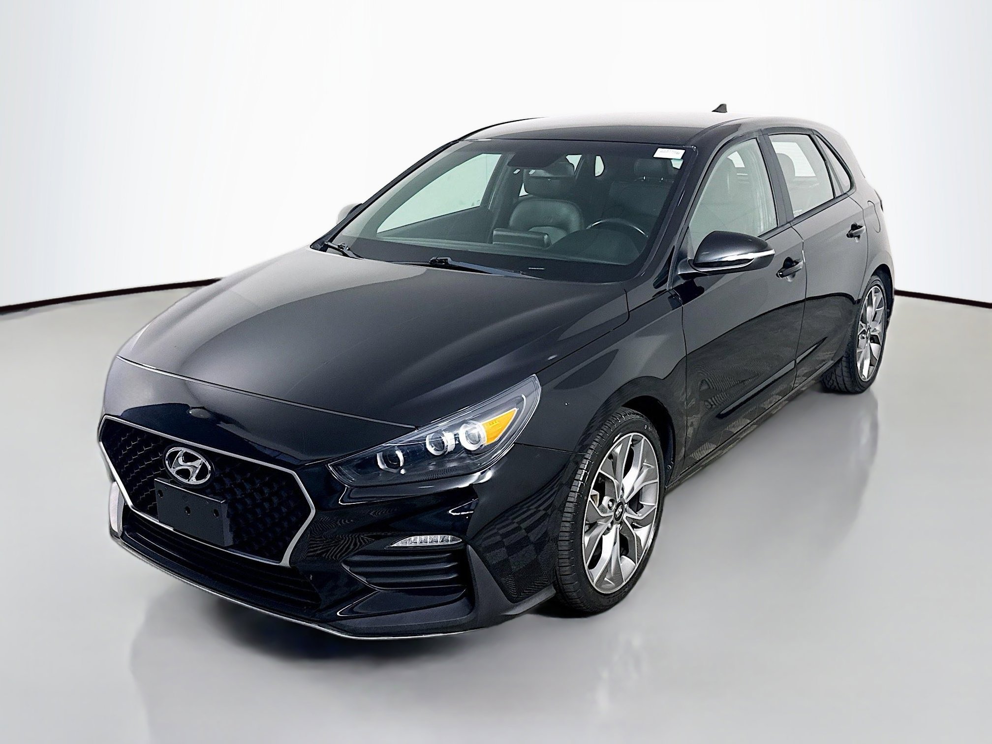 Used 2020 Hyundai Elantra GT N Line image 4