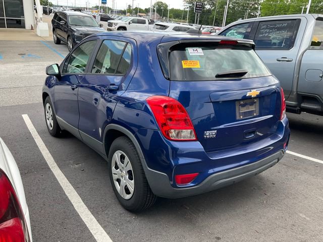 Used 2017 Chevrolet Trax LS FWD image 4