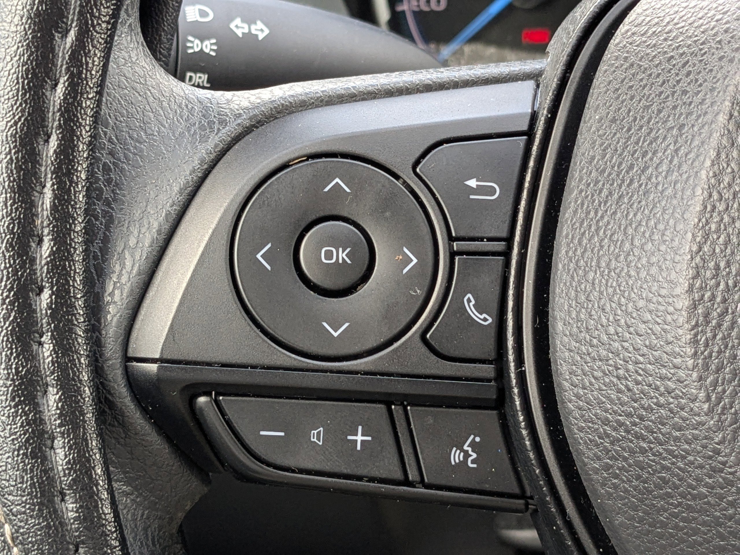 Used 2025 Toyota RAV4 LE image 24