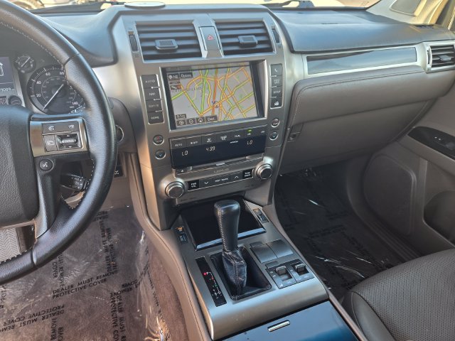 Used 2017 Lexus GX 460 w/ Navigation Package AWD/4WD image 17