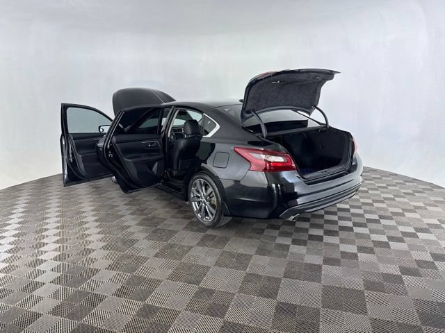 Used 2018 Nissan Altima 2.5 SR w/ SR Special Edition FWD image 16