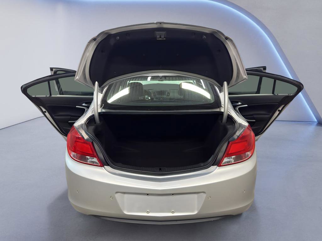 Used 2012 Buick Regal Premium image 11