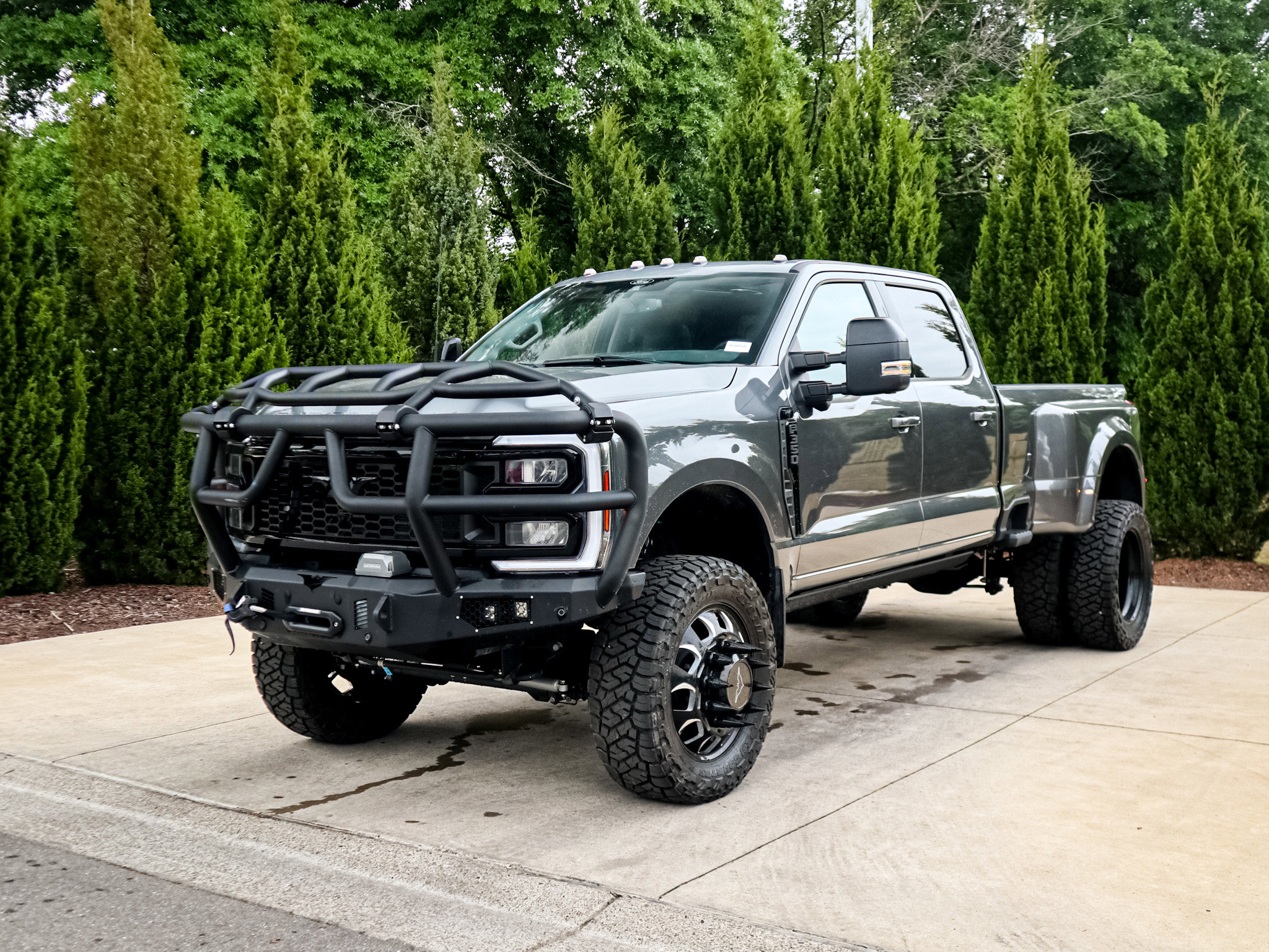 Used 2024 Ford F350 Lariat w/ Lariat Ultimate Package AWD/4WD image 5