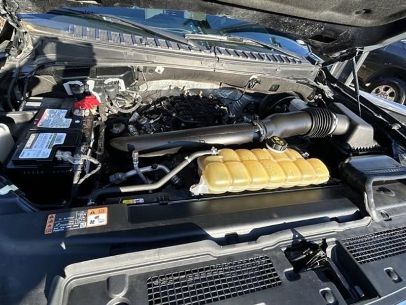 Used 2021 Ford Expedition XL image 32