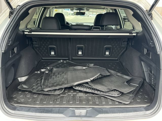 Used 2021 Subaru Outback Limited XT w/ Popular Package #2 AWD/4WD image 40