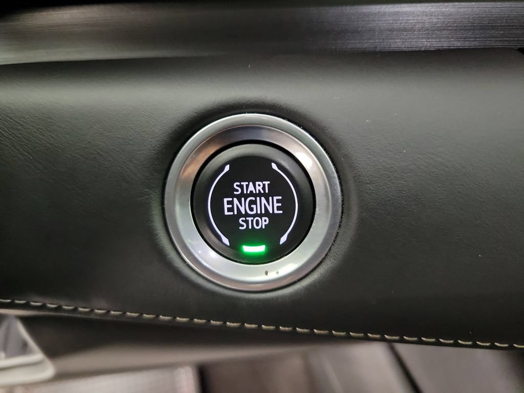 Certified 2022 Cadillac Escalade ESV Premium Luxury Platinum AWD/4WD image 31