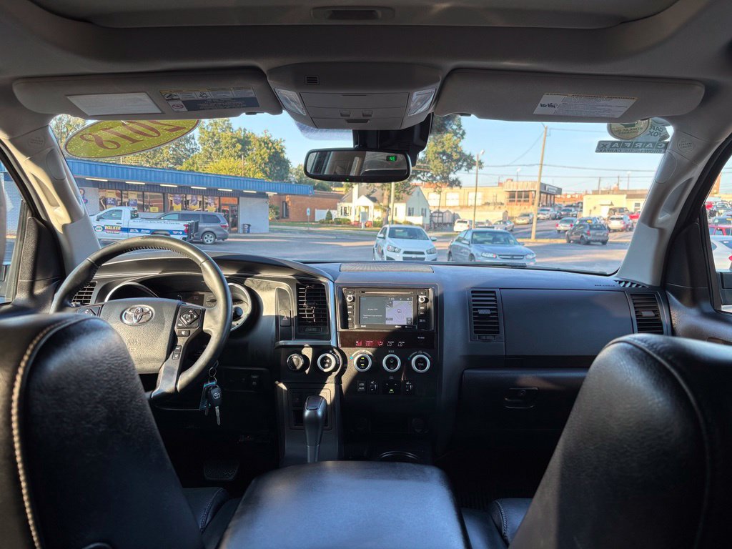 Used 2018 Toyota Sequoia TRD Sport AWD/4WD image 15
