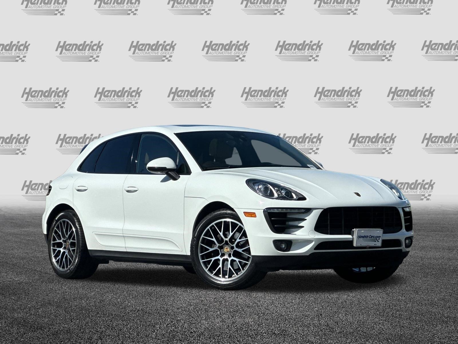Used 2018 Porsche Macan Sport Edition video 2
