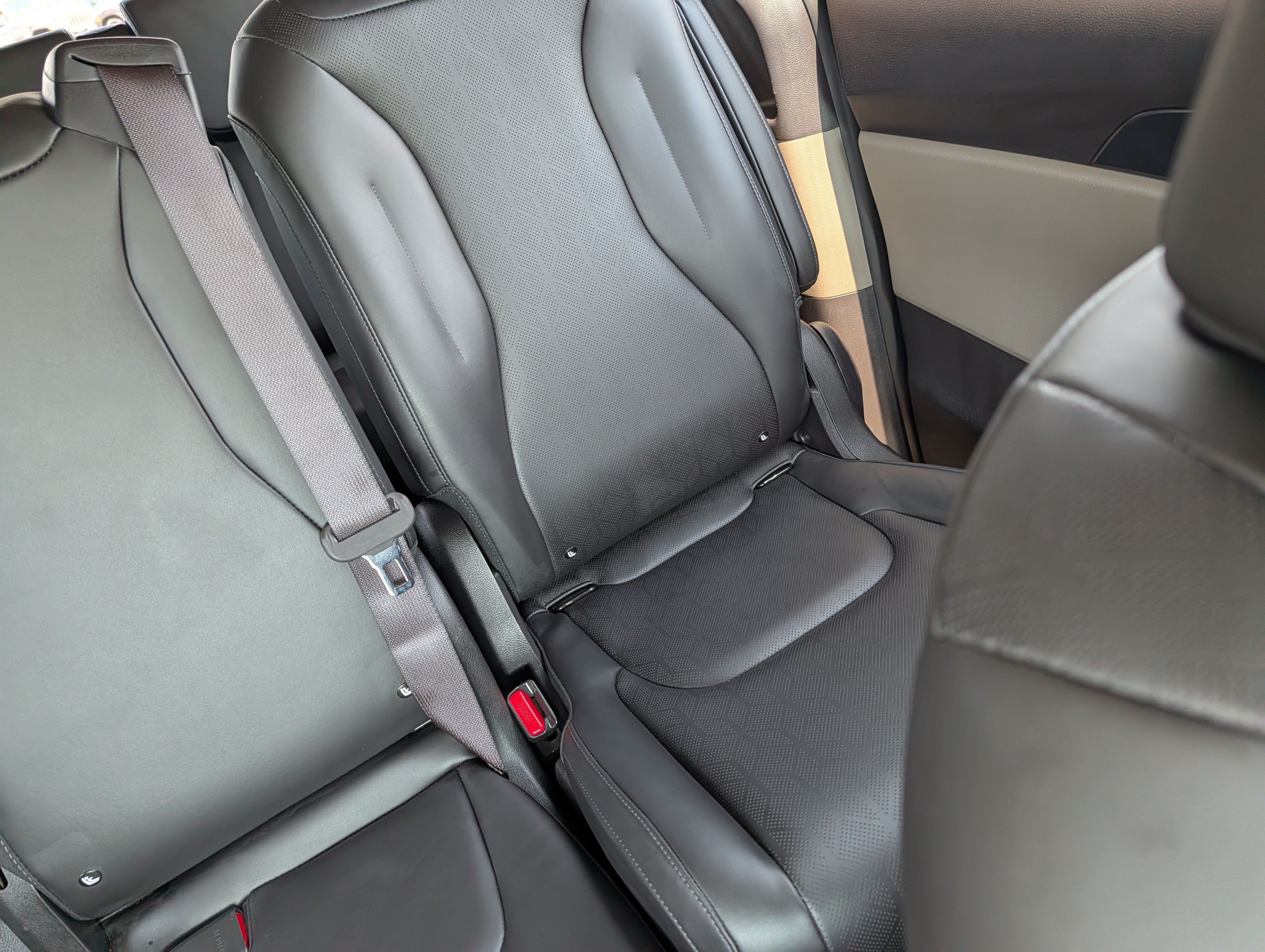 Certified 2026 Kia Carnival FWD image 14