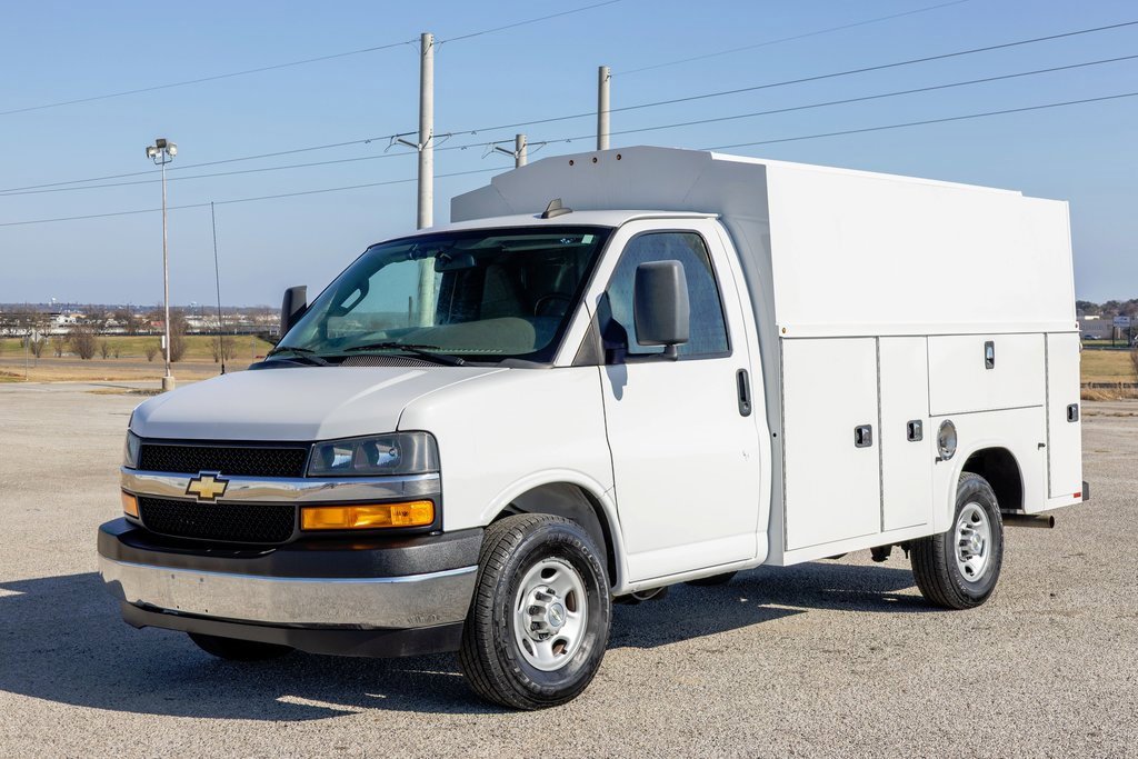 Used 2021 Chevrolet Express 3500 w/ Power Convenience Package image 3