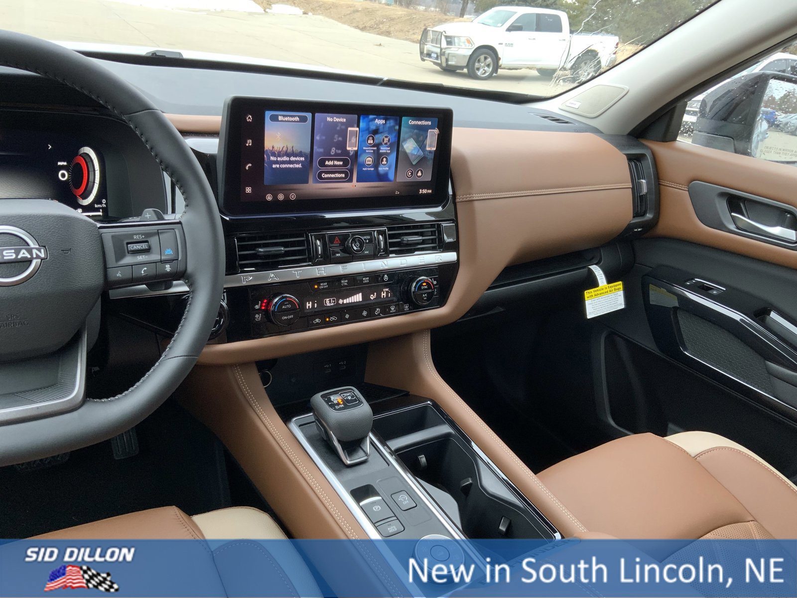 New 2026 Nissan Pathfinder Platinum image 7