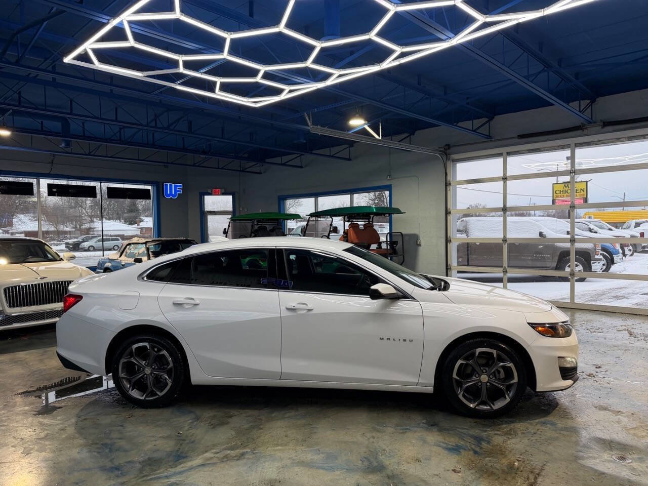 Used 2024 Chevrolet Malibu LT image 7