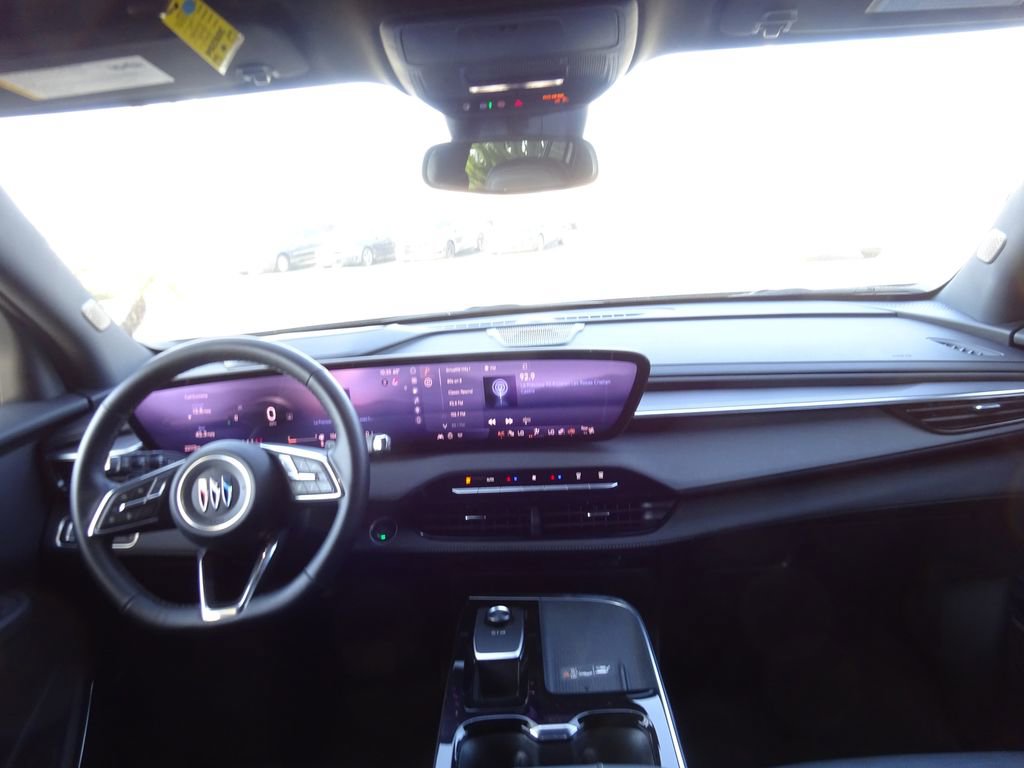 Certified 2025 Buick Enclave Sport Touring image 27