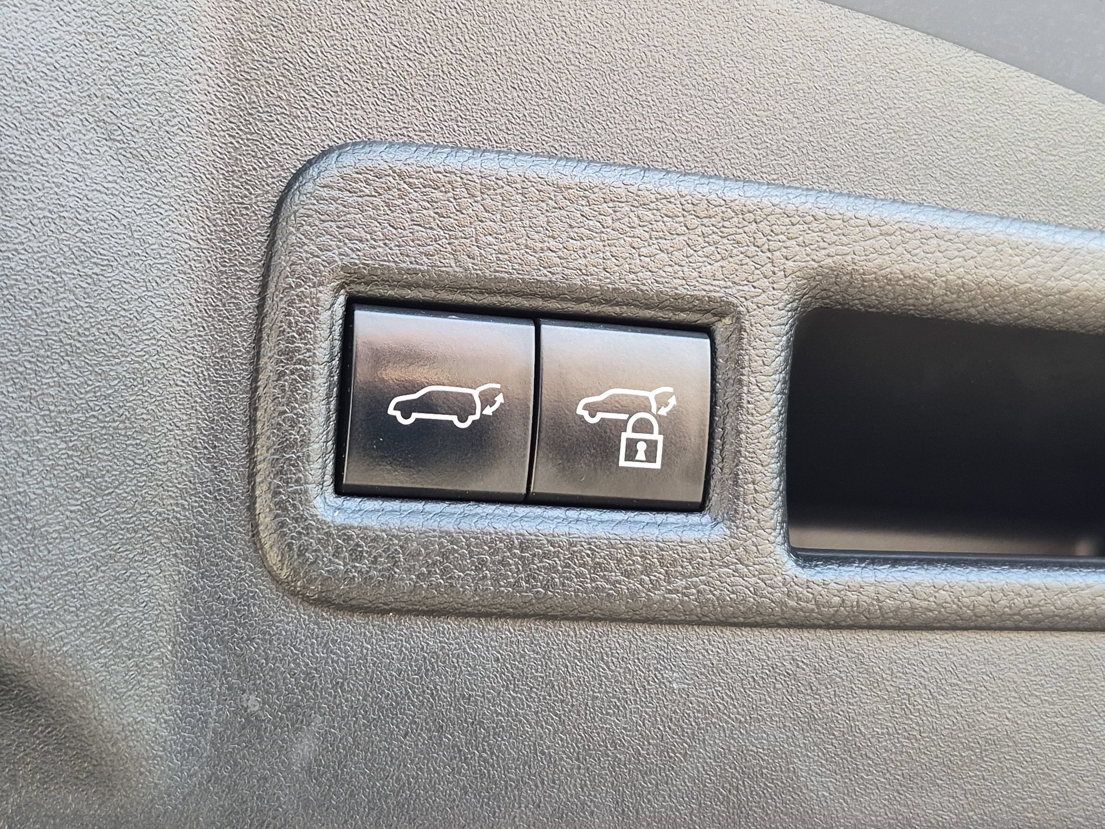 Used 2023 Subaru Solterra AWD image 23