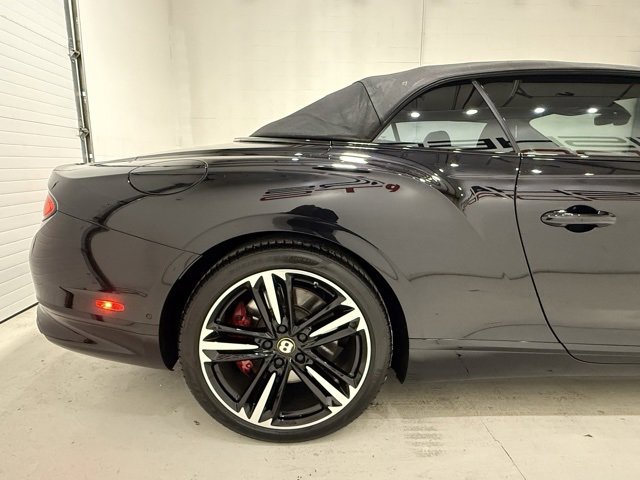 Used 2020 Bentley Continental GT image 23