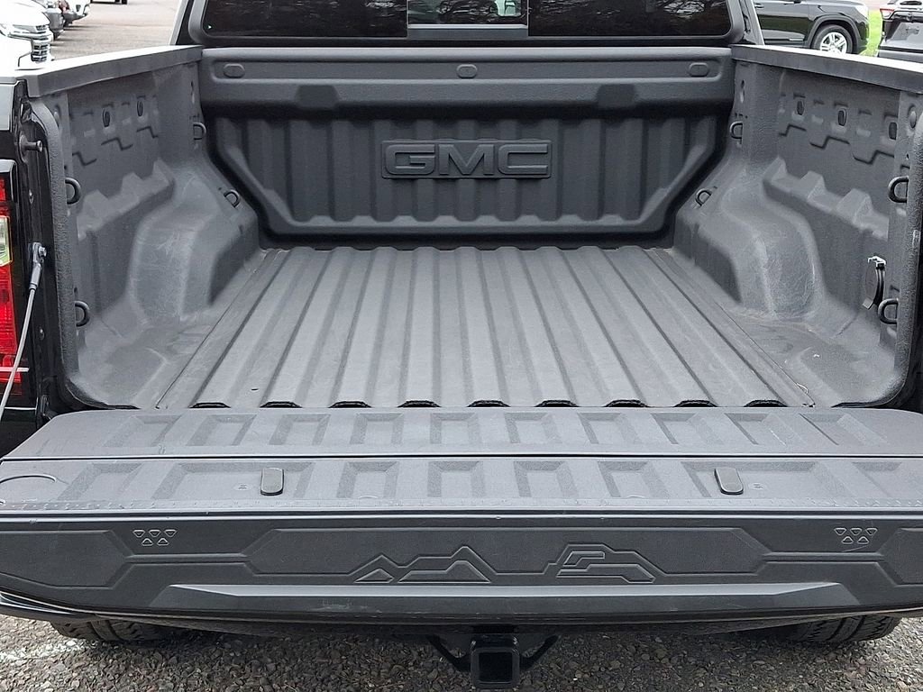 Certified 2024 GMC Canyon AT4 w/ AT4 Premium Package AWD/4WD image 30
