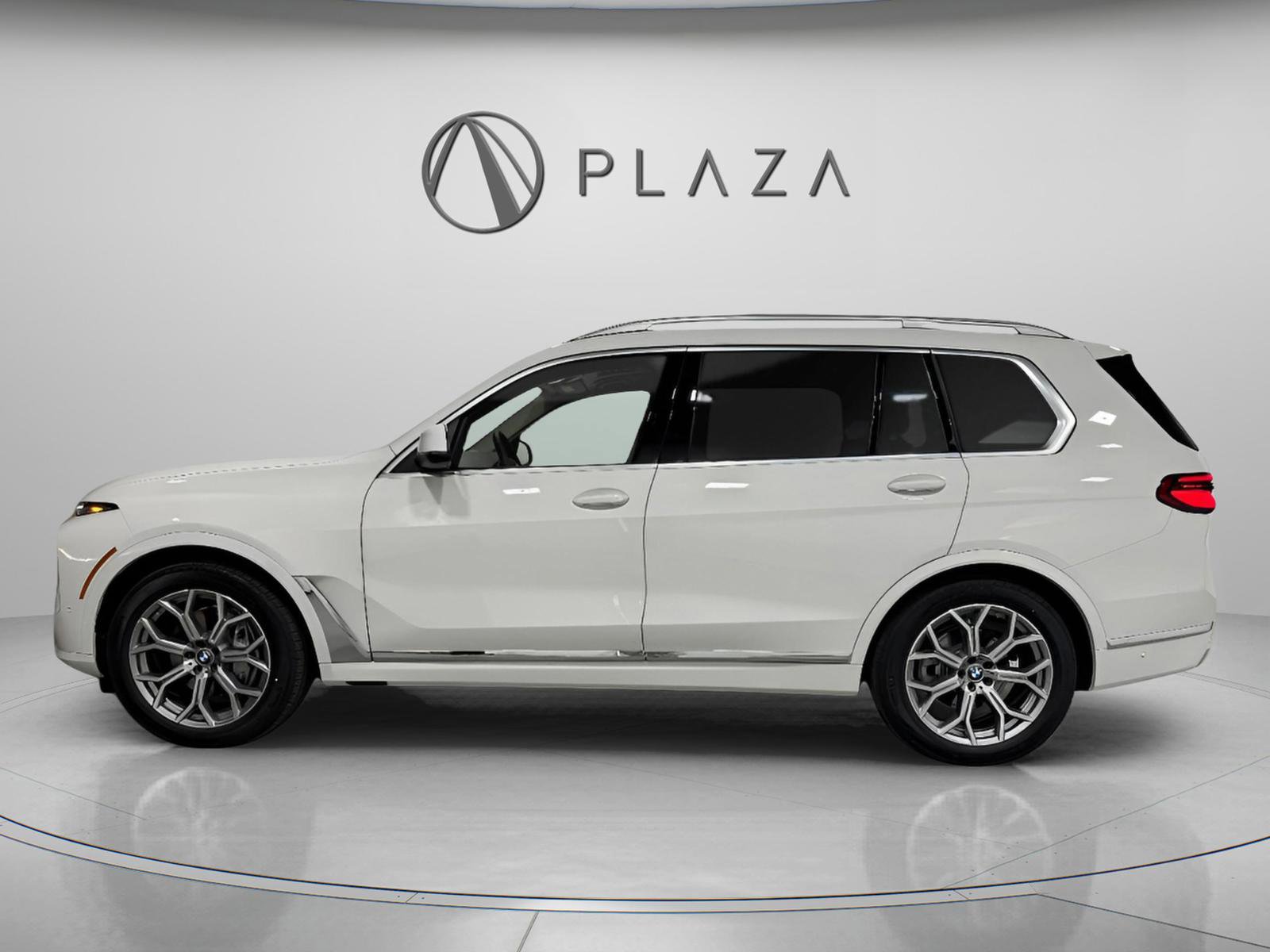 Used 2026 BMW X7 xDrive40i image 3