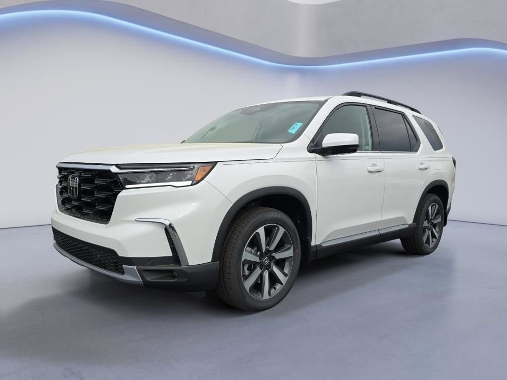 New 2025 Honda Pilot Touring image 1
