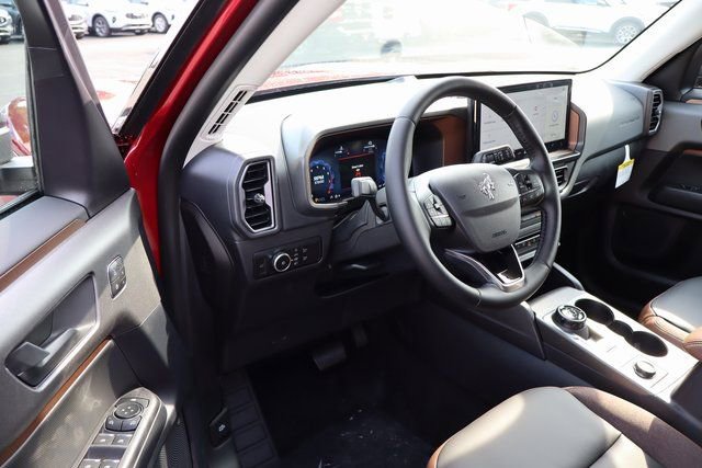 New 2025 Ford Bronco Sport Outer Banks image 4