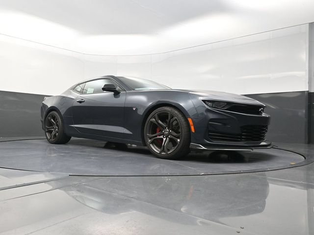 Used 2020 Chevrolet Camaro SS RWD image 28