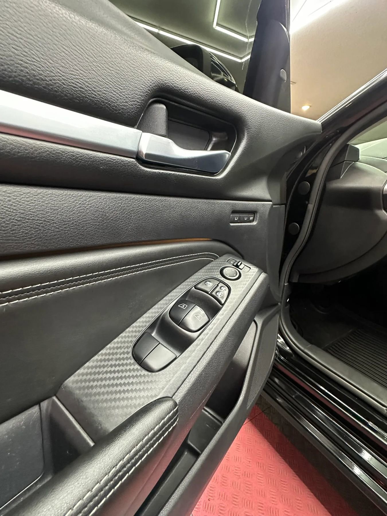 Used 2019 Nissan Altima 2.5 Platinum image 10