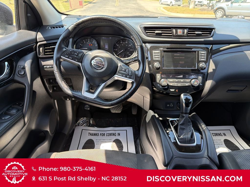 Certified 2022 Nissan Rogue Sport SV image 34