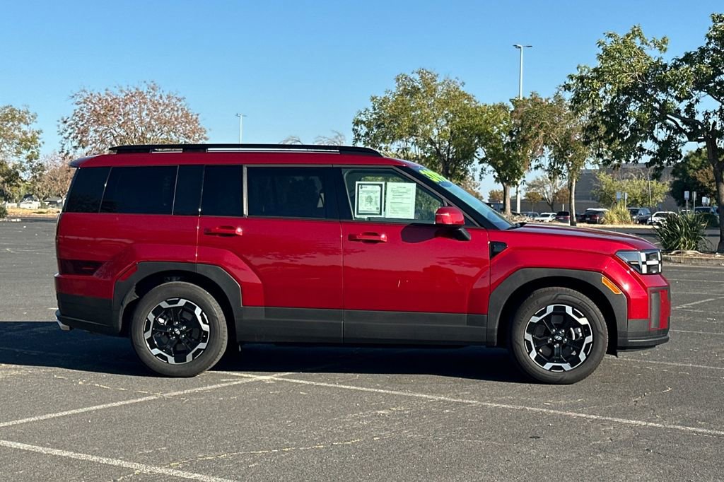 Used 2025 Hyundai Santa Fe SEL image 3