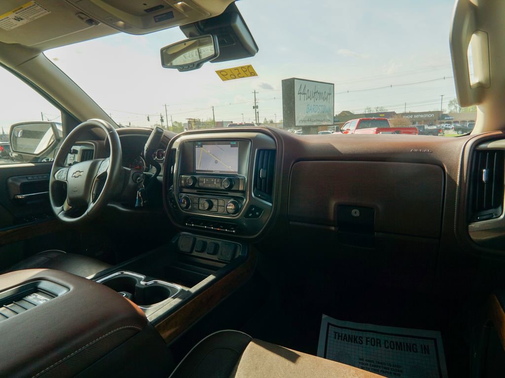 Used 2018 Chevrolet Silverado 1500 High Country image 14