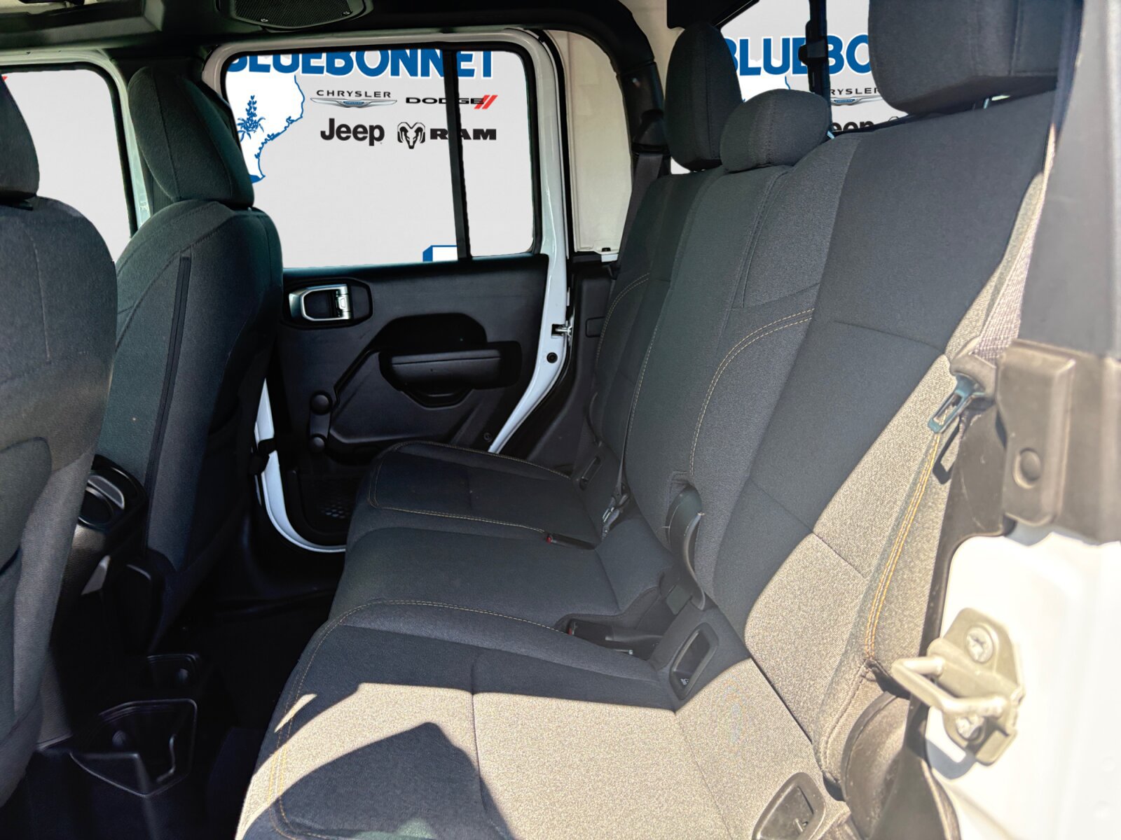 Used 2024 Jeep Gladiator Sport AWD/4WD image 21
