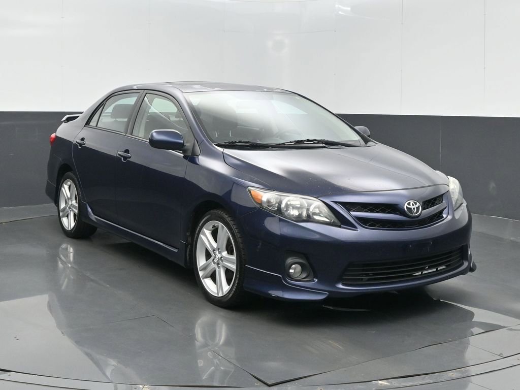 Used 2013 Toyota Corolla S w/ Premium Pkg FWD image 2