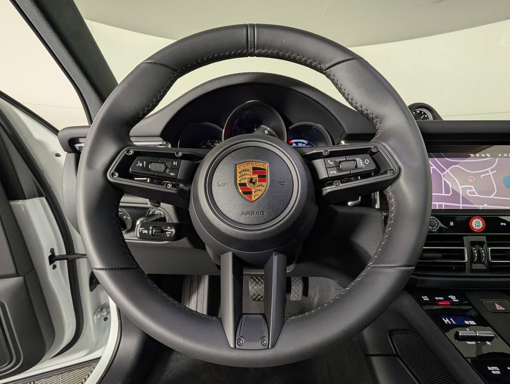 New 2026 Porsche Macan image 37