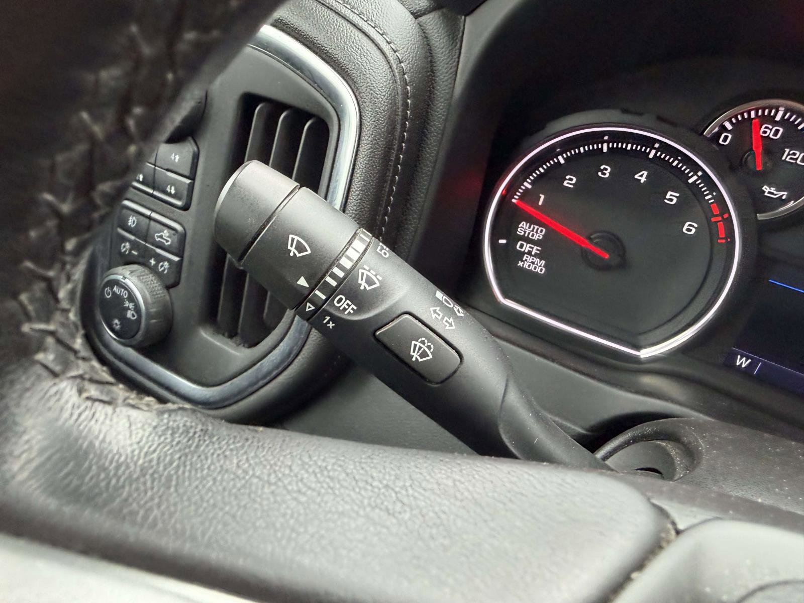 Used 2020 Chevrolet Silverado 1500 LT Trail Boss image 28