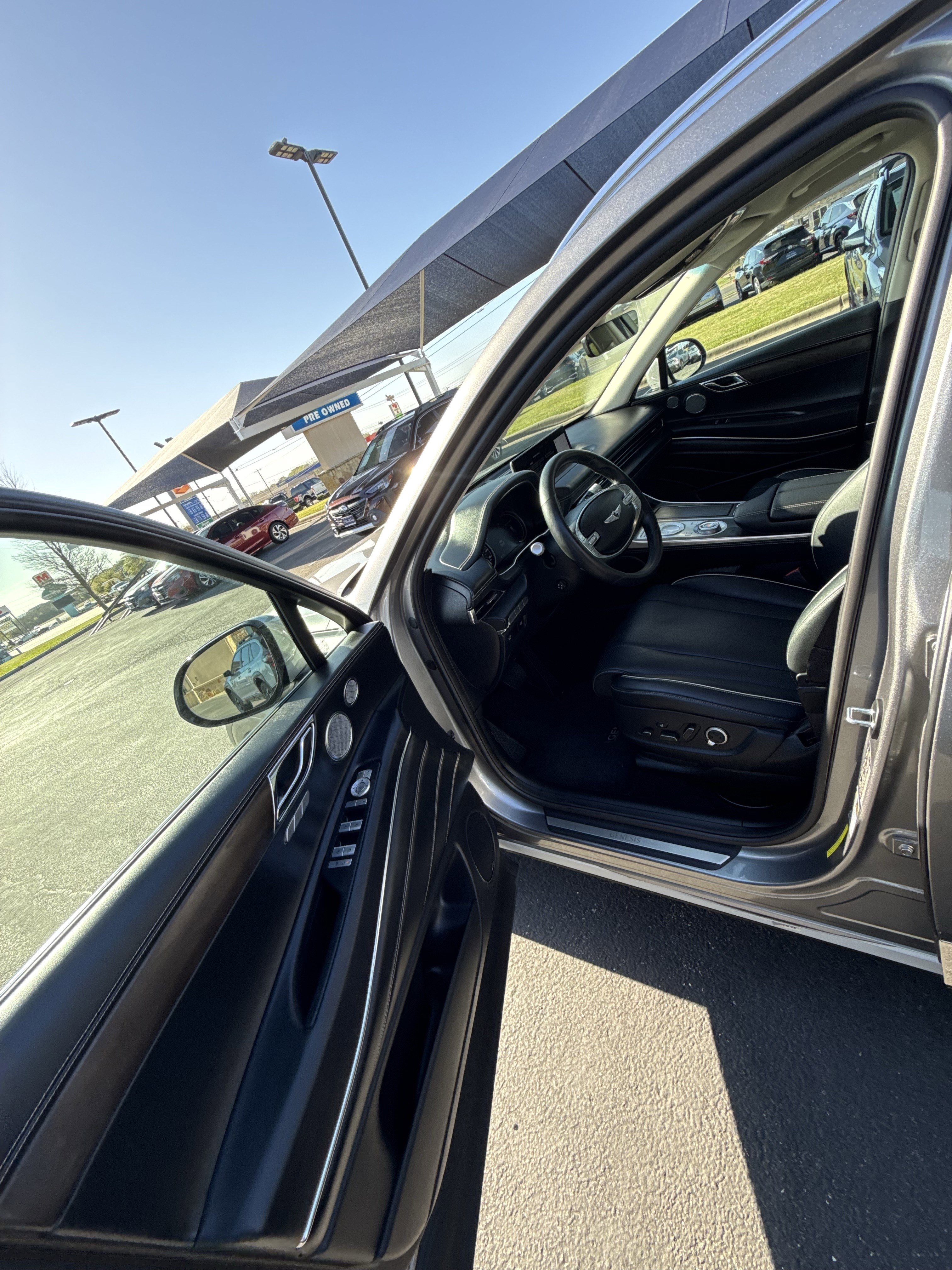 Used 2021 Genesis GV80 3.5T w/ Advanced Package 06 AWD/4WD image 19