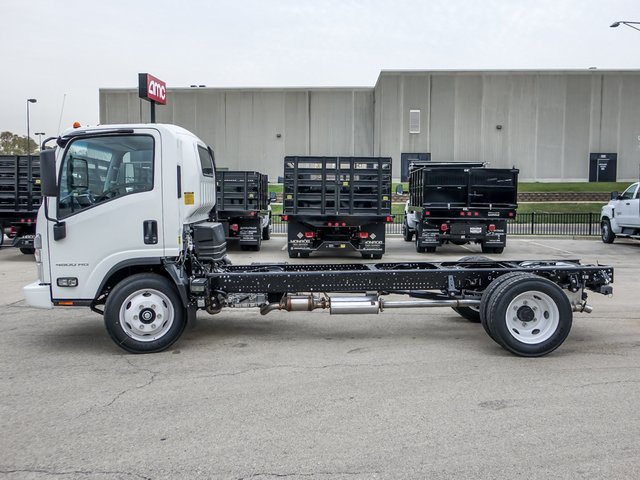 New 2025 Chevrolet Low Cab Forward RWD image 6