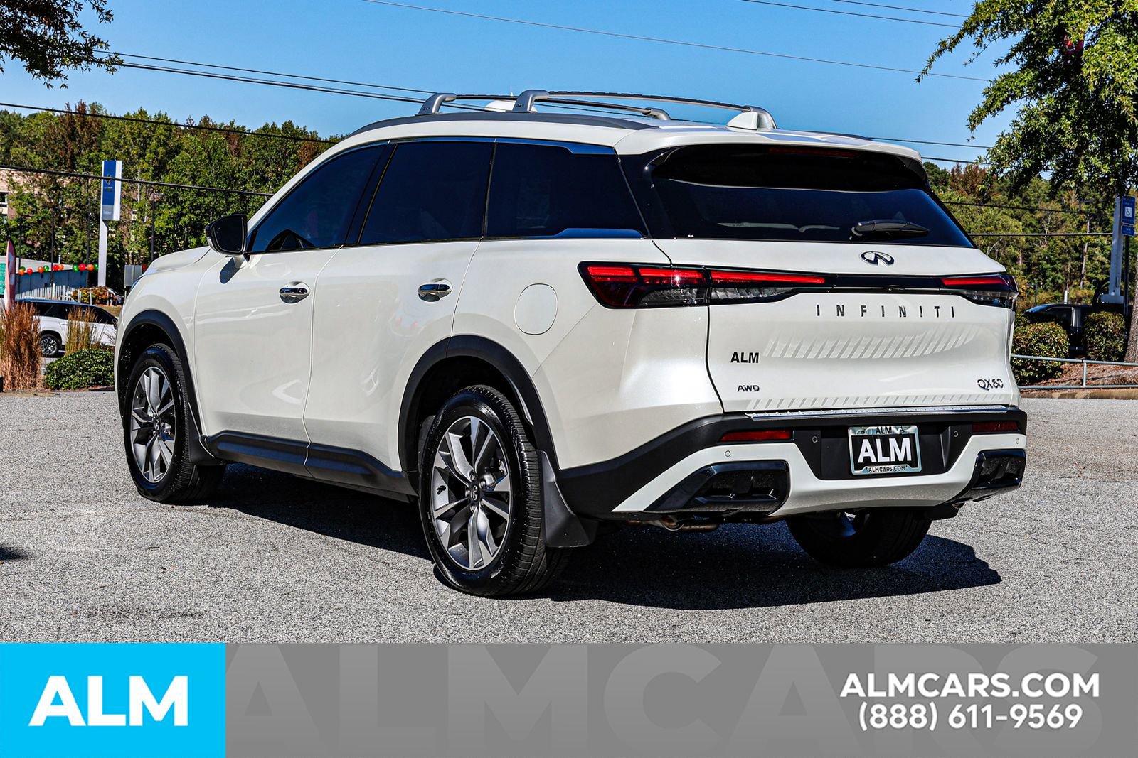 Used 2025 INFINITI QX60 Luxe w/ Cargo Package image 7