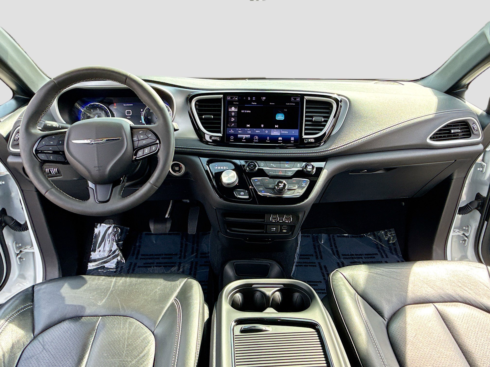 Used 2022 Chrysler Pacifica Touring-L w/ S Appearance Package image 3