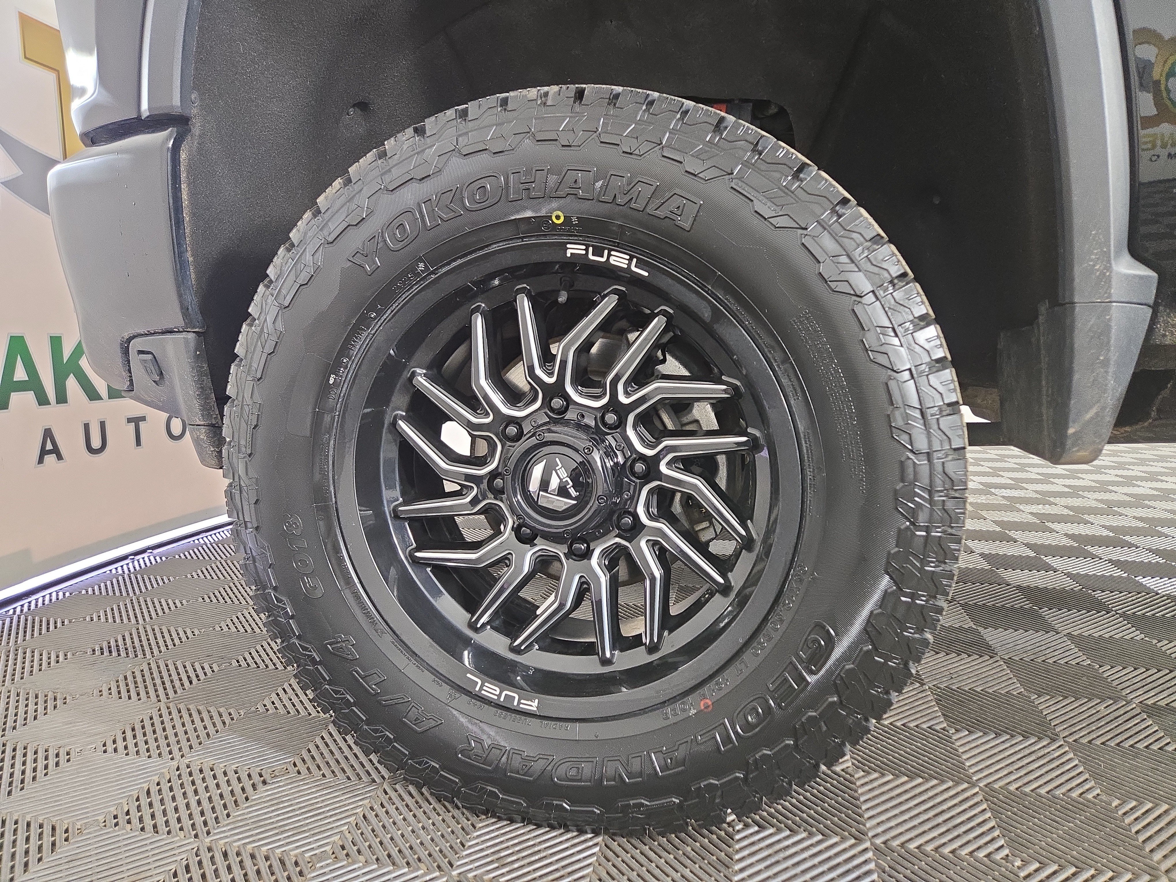 Used 2022 Chevrolet Silverado 2500 High Country w/ Z71 Off-Road Package AWD/4WD image 33