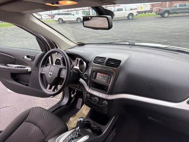 Used 2020 Dodge Journey SE FWD image 34