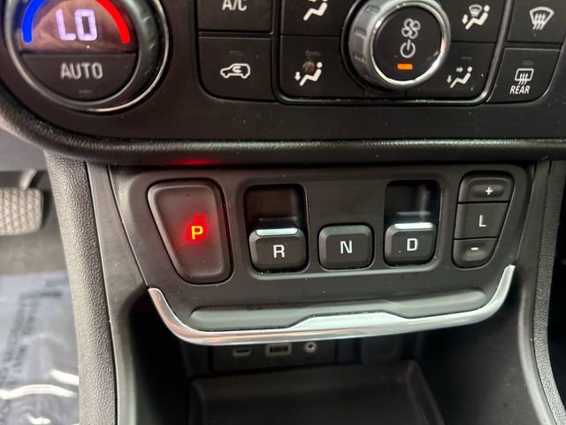 Used 2018 GMC Terrain SLT w/ Preferred Package FWD image 18