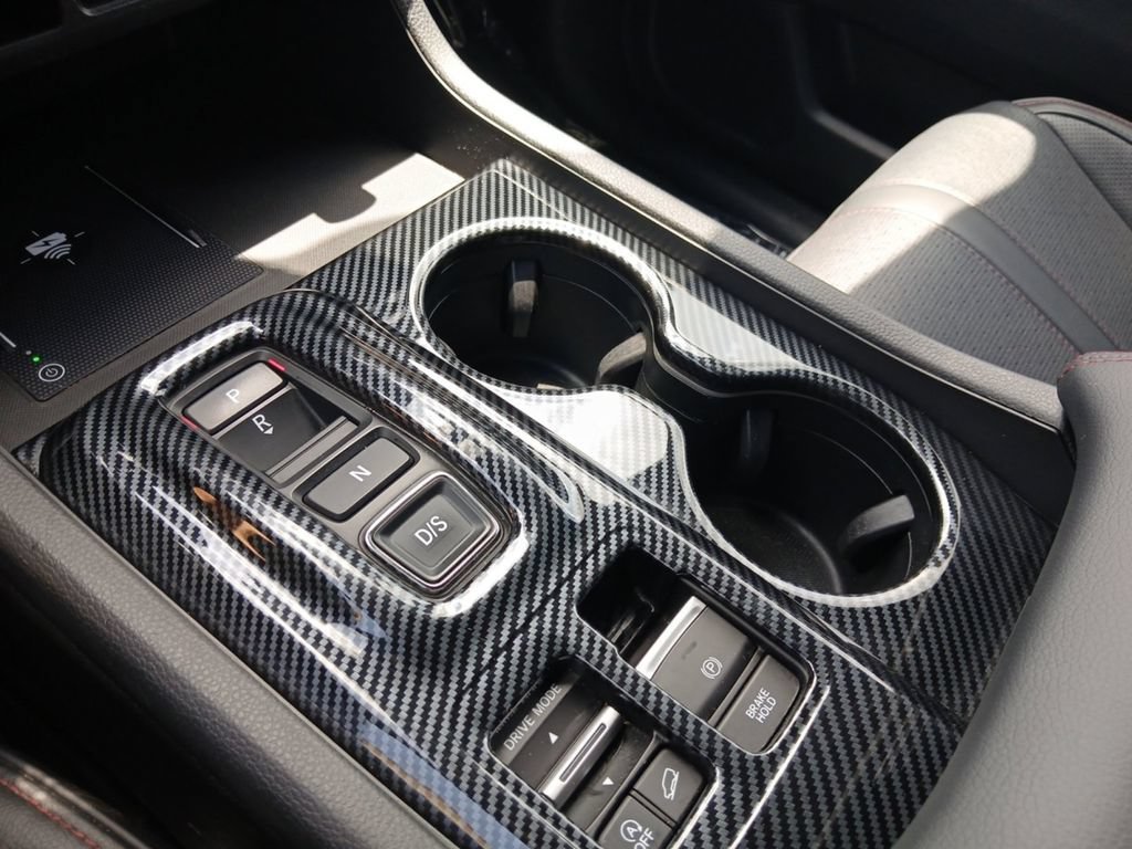 Used 2025 Honda Pilot Black Edition image 19