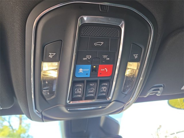 Used 2023 Jeep Wagoneer 4WD w/ Premium Group I image 26