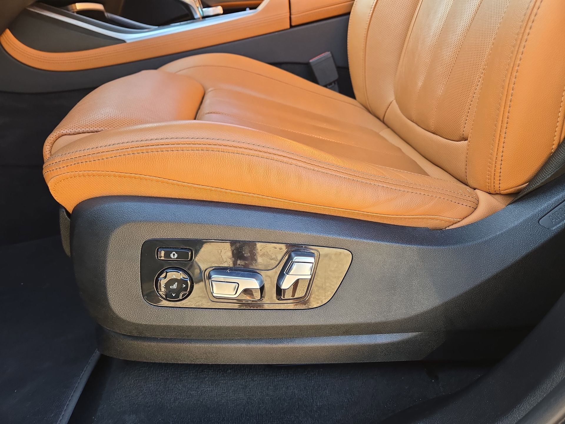 Used 2022 BMW X7 xDrive40i w/ Executive Package AWD/4WD image 17