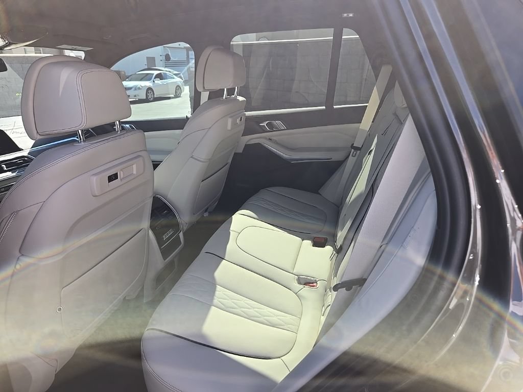 Certified 2023 BMW X5 xDrive40i w/ M Sport Package AWD/4WD image 7