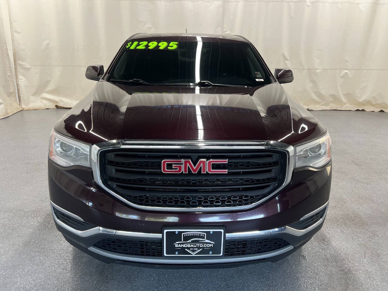Used 2018 GMC Acadia SLE w/ LPO, Floor Liner Package AWD/4WD image 2