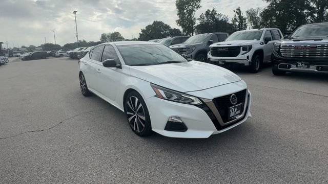 Used 2021 Nissan Altima 2.5 SR FWD image 3