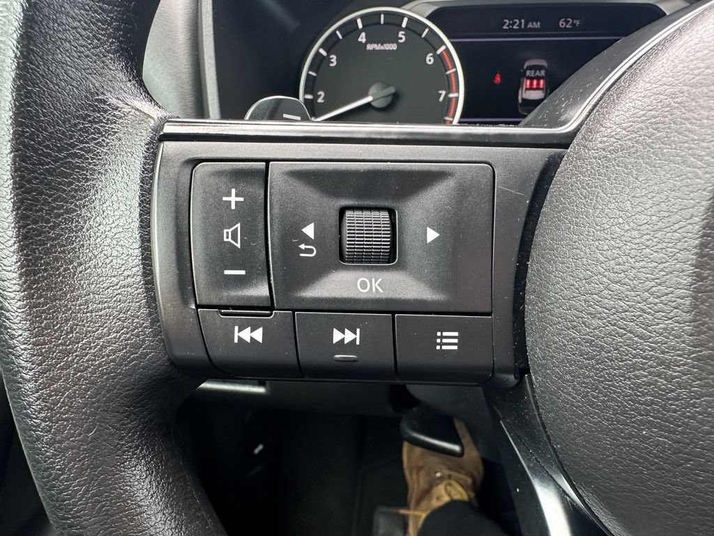 Used 2024 Nissan Rogue S AWD/4WD image 20