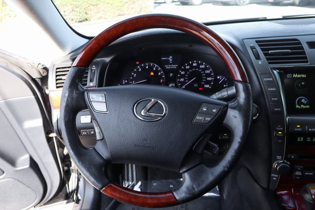 Used 2008 Lexus LS 460 RWD image 23